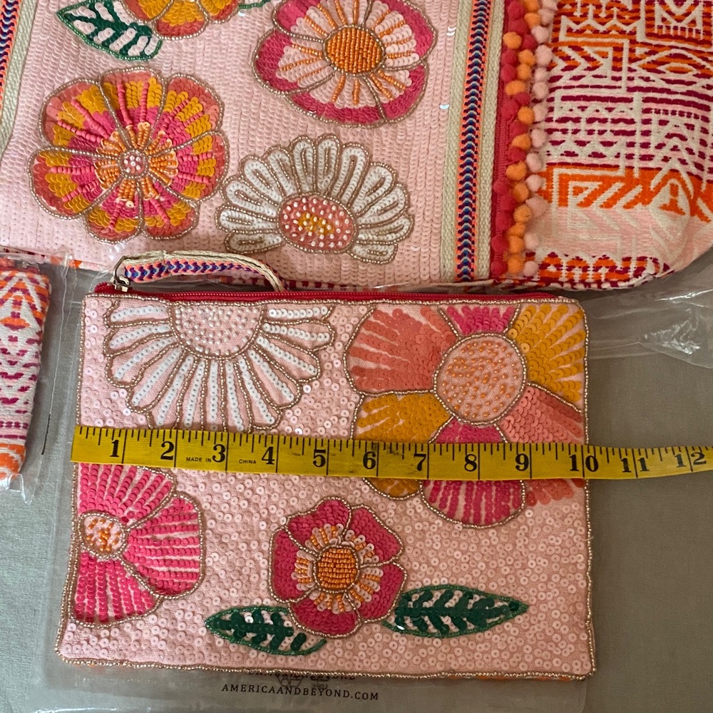 America $ Beyond Vibrant Floral Embroidered Tote Bag and pouches (3) - Picture 12 of 15